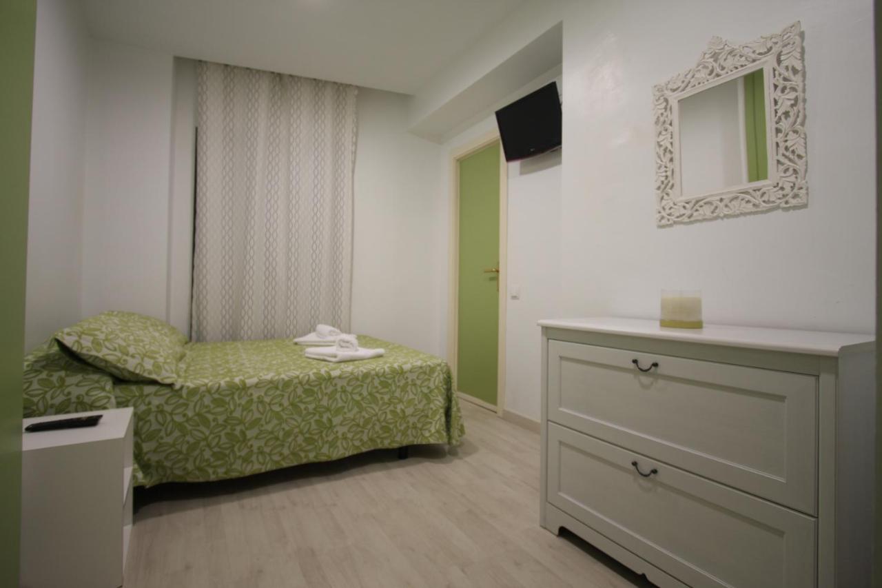 Residencia Universitaria Tagaste Barcelona Exterior photo
