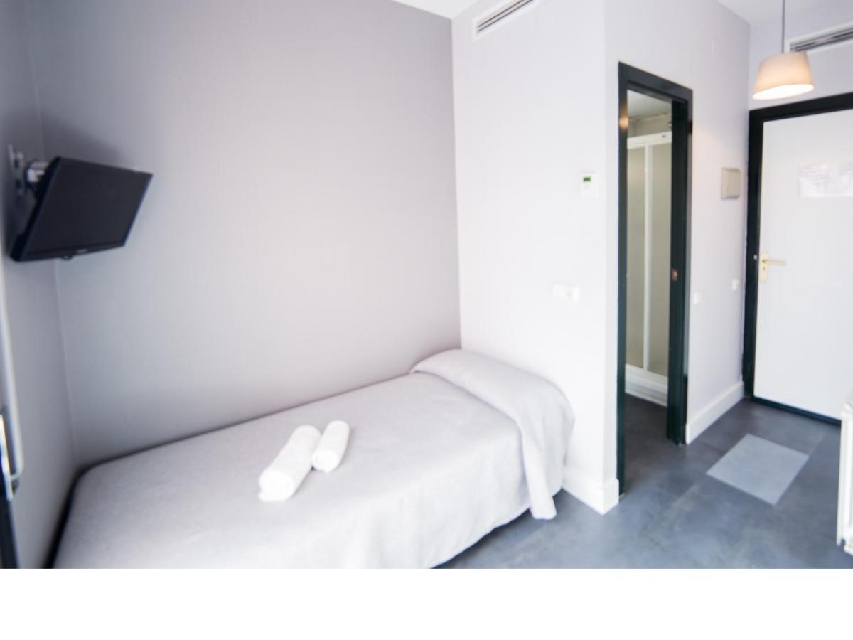 Residencia Universitaria Tagaste Barcelona Room photo